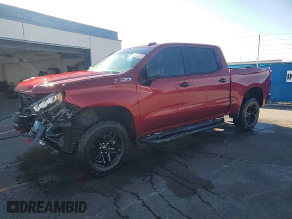 ✅ 2019 Chevrolet Silverado 1500 LT Trail Boss • VIN: 3GCPYFED4KG181544 • Лот: 84970765. Опубликован ранее на Copart с пробегом 114 890 миль. Бесплатный доступ к архиву аукционных продаж из США и подробный отчёт об истории автомобиля на DreamBid. Изображение 1.