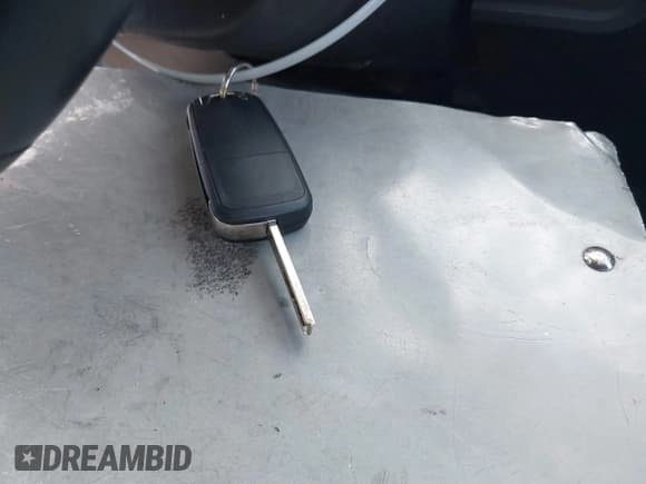 ✅ 2014 Chevrolet Camaro LT • VIN: 2G1FB3D38E9186497 • Лот: 41703123. Опубликован ранее на IAAI с пробегом 94 253 миль. Бесплатный доступ к архиву аукционных продаж из США и подробный отчёт об истории автомобиля на DreamBid. Изображение 11.