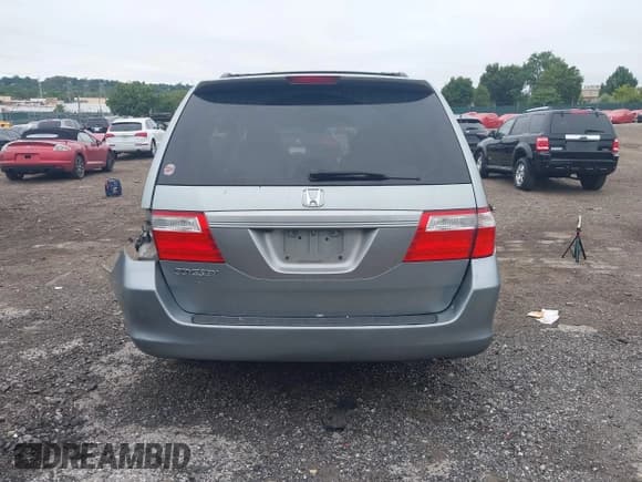✅ 2007 Honda Odyssey EX • VIN: 5FNRL384X7B063450 • Lot: 43029485. Listed on IAAI with 175,380 mi. Free auction sales archive from the USA and detailed vehicle history report at DreamBid. Image 16.