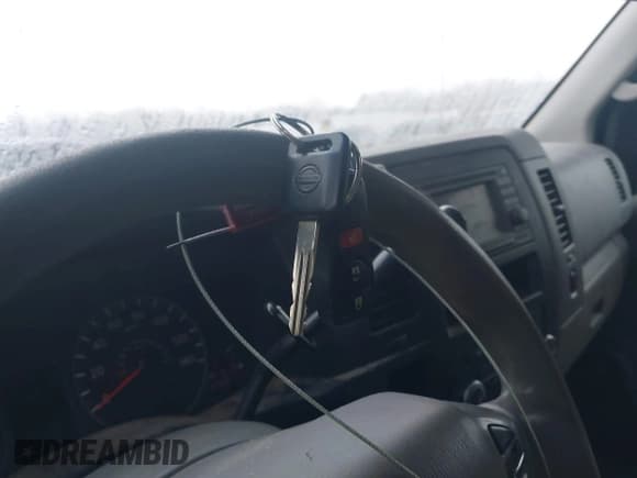 ✅ 2014 Nissan NV Cargo SV • VIN: 1N6AF0LY2EN104565 • Lot: 43709771. Wystawiony na IAAI z przebiegiem 172 034 mil. Bezpłatny archiwum sprzedaży aukcyjnych z USA i szczegółowy raport historii pojazdu na DreamBid. Zdjęcie 11.