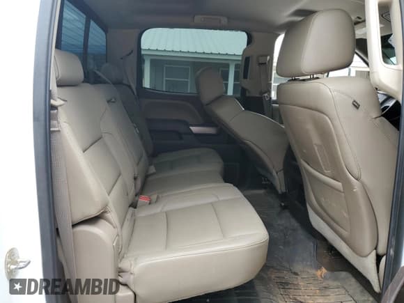 ✅ 2015 Chevrolet Silverado 2500HD LTZ • VIN: 1GC1KWE84FF587907 • Lot: 63983895. Listed on Copart with 264,543 mi. Free auction sales archive from the USA and detailed vehicle history report at DreamBid. Image 10.