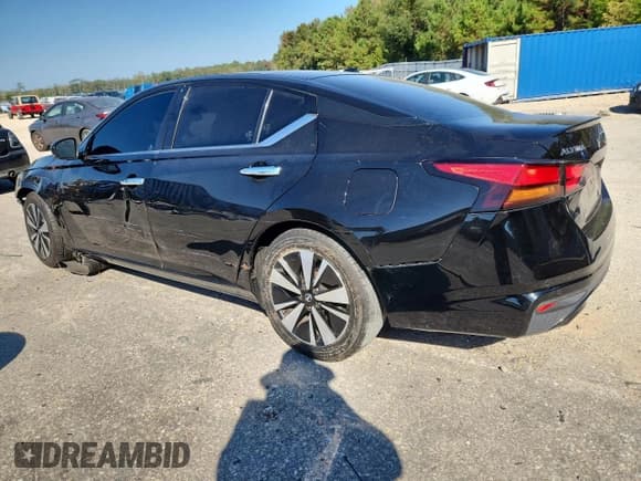 ✅ 2019 Nissan Altima SV • VIN: 1N4BL4DVXKC107075 • Lot: 82567755. Listed on Copart with 149,998 mi. Free auction sales archive from the USA and detailed vehicle history report at DreamBid. Image 2.