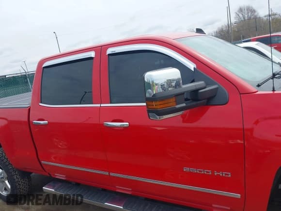 ✅ 2015 Chevrolet Silverado 2500HD LTZ • VIN: 1GC1KWE83FF616085 • Lot: 41987956. Listed on IAAI with 72,950 mi. Free auction sales archive from the USA and detailed vehicle history report at DreamBid. Image 13.