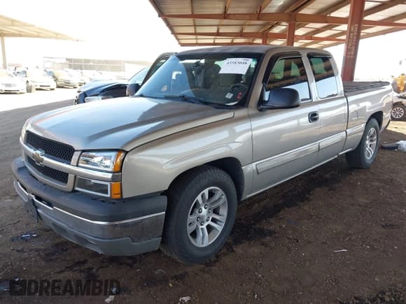 ✅ 2003 Chevrolet Silverado 1500 LS • VIN: 2GCEC19V531119768 • Lot: 43583048. Listed on IAAI with 210,600 mi. Free auction sales archive from the USA and detailed vehicle history report at DreamBid. Image 2.