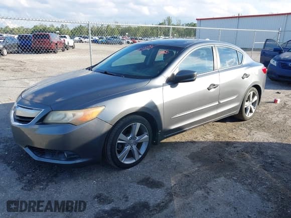 ✅ 2013 Acura ILX Premium • VIN: 19VDE1F56DE005981 • Lot: 43914026. Listed on IAAI with 123,406 mi. Free auction sales archive from the USA and detailed vehicle history report at DreamBid. Image 2.