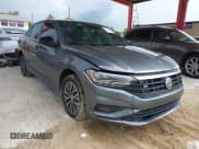 ✅ 2019 Volkswagen Jetta S • VIN: 3VWC57BU2KM117308 • Лот: 43058623. Опубликован ранее на IAAI с пробегом 70 620 миль. Бесплатный доступ к архиву аукционных продаж из США и подробный отчёт об истории автомобиля на DreamBid. Изображение 1.