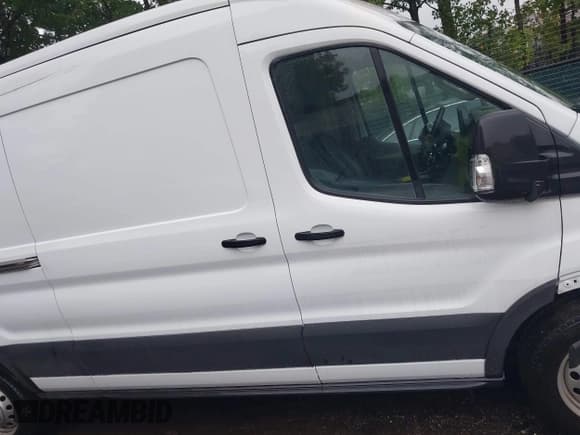 ✅ 2023 Ford Transit Cargo • VIN: 1FTBR1C82PKA03390 • Lot: 43191291. Listed on IAAI with 41,480 mi. Free auction sales archive from the USA and detailed vehicle history report at DreamBid. Image 14.