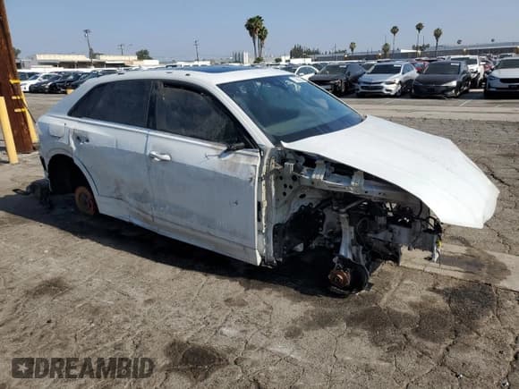 ✅ 2023 Audi Q8 Premium Plus • VIN: WA1EVBF13PD017696 • Lot: 59789845. Wystawiony na Copart z przebiegiem Nie podano. Bezpłatny archiwum sprzedaży aukcyjnych z USA i szczegółowy raport historii pojazdu na DreamBid. Zdjęcie 4.