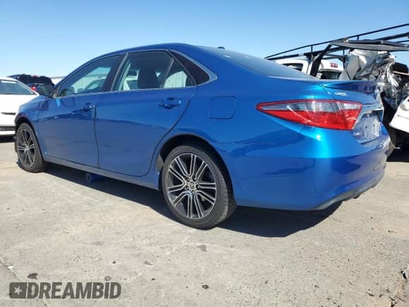 2016 Toyota Camry SE with VIN 4T1BF1FKXGU500445, listed as a Copart auction lot 84520955 with 91,071 mi miles and Salvage title. Bid and sale history available at DreamBid. Image 2.