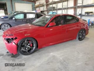 ✅ 2017 Alfa Romeo Giulia Ti • VIN: ZARFAEEN6H7553298 • Lot: 83874625. Wystawiony na Copart z przebiegiem 67 506 mil. Bezpłatny archiwum sprzedaży aukcyjnych z USA i szczegółowy raport historii pojazdu na DreamBid. Zdjęcie 1.