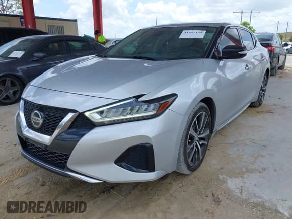 ✅ 2020 Nissan Maxima SV • VIN: 1N4AA6CV6LC366887 • Lot: 41952159. Listed on IAAI with 100,182 mi. Free auction sales archive from the USA and detailed vehicle history report at DreamBid. Image 17.
