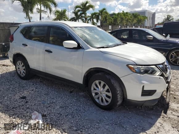 ✅ 2017 Nissan Rogue S • VIN: KNMAT2MT8HP532787 • Лот: 60619935. Опубликован ранее на Copart с пробегом 177 919 миль. Бесплатный доступ к архиву аукционных продаж из США и подробный отчёт об истории автомобиля на DreamBid. Изображение 4.