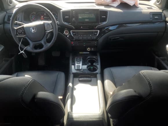 ✅ 2022 Honda Pilot Touring 7-Passenger • VIN: 5FNYF6H61NB504935 • Lot: 51186805. Listed on Copart with 99,373 mi. Free auction sales archive from the USA and detailed vehicle history report at DreamBid. Image 8.