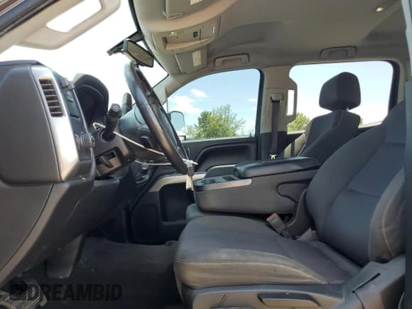 ✅ 2015 Chevrolet Silverado 2500HD LT • VIN: 1GC1CVEG6FF576146 • Lot: 65786915. Wystawiony na Copart z przebiegiem 157 530 mil. Bezpłatny archiwum sprzedaży aukcyjnych z USA i szczegółowy raport historii pojazdu na DreamBid. Zdjęcie 7.