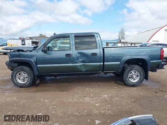 ✅ 2006 Chevrolet Silverado 2500HD LT3 • VIN: 1GCHK23D66F219963 • Лот: 42130281. Опубликован ранее на IAAI с пробегом 331 178 миль. Бесплатный доступ к архиву аукционных продаж из США и подробный отчёт об истории автомобиля на DreamBid. Изображение 15.