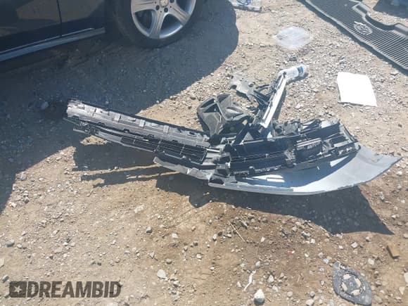 ✅ 2017 Toyota Highlander XLE • VIN: 5TDJZRFHXHS417436 • Lot: 43168533. Wystawiony na IAAI z przebiegiem 130 729 mil. Bezpłatny archiwum sprzedaży aukcyjnych z USA i szczegółowy raport historii pojazdu na DreamBid. Zdjęcie 12.