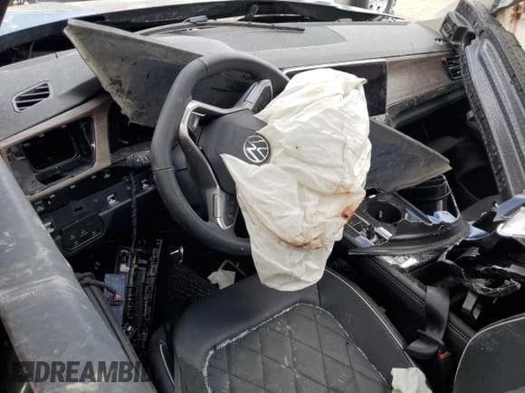 ✅ 2025 Volkswagen Atlas SEL Premium R-Line • VIN: 1V2FR2CA3SC533461 • Lot: 82206005. Listed on Copart with Not provided. Free auction sales archive from the USA and detailed vehicle history report at DreamBid. Image 8.