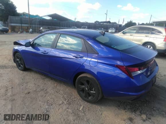 2023 Hyundai Elantra SEL z VIN KMHLM4AG8PU452572, wystawiony jako IAAI lot #43279239 z przebiegiem 51 009 mil mil oraz . Historia ofert i sprzedaży dostępna na DreamBid. Obrazek 3.