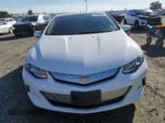 ✅ 2018 Chevrolet Volt LT • VIN: 1G1RC6S58JU107097 • Lot: 78300994. Wystawiony na Copart z przebiegiem 42 358 mil. Bezpłatny archiwum sprzedaży aukcyjnych z USA i szczegółowy raport historii pojazdu na DreamBid. Zdjęcie 5.