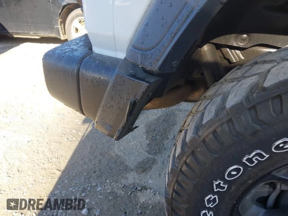 ✅ 2023 Jeep Wrangler • VIN: 1C4JJXN65PW630871 • Lot: 42475267. Wystawiony na IAAI z przebiegiem 47 485 mil. Bezpłatny archiwum sprzedaży aukcyjnych z USA i szczegółowy raport historii pojazdu na DreamBid. Zdjęcie 17.