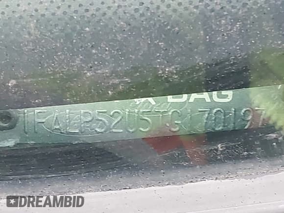 ✅ 1996 Ford Taurus GL • VIN: 1FALP52U5TG170197 • Lot: 42158819. Listed on IAAI with 191,309 mi. Free auction sales archive from the USA and detailed vehicle history report at DreamBid. Image 9.