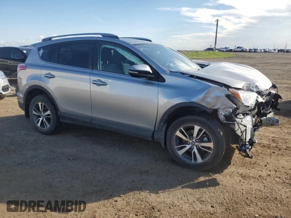 ✅ 2018 Toyota RAV4 XLE • VIN: 2T3RFREV6JW825651 • Лот: 66492515. Опубликован ранее на Copart с пробегом 76 952 миль. Бесплатный доступ к архиву аукционных продаж из США и подробный отчёт об истории автомобиля на DreamBid. Изображение 4.