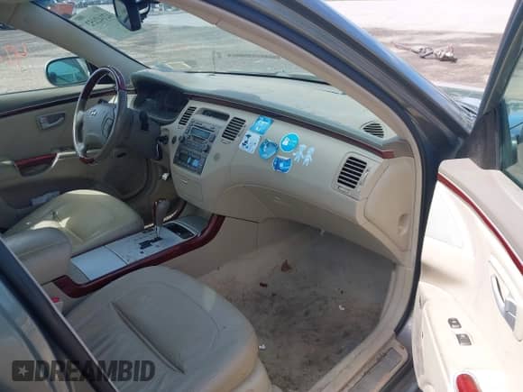 2006 Hyundai Azera SE с VIN KMHFC46F26A132762, выставлен на аукционе IAAI как лот 42142152 с пробегом 165 673 миль миль и . История ставок и продаж доступна на DreamBid. Изображение 5.