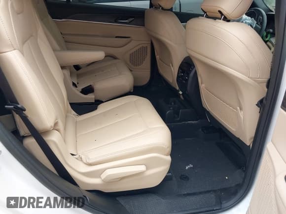 ✅ 2024 Jeep Grand Cherokee Limited • VIN: 1C4RJKBG7R8500990 • Лот: 42596725. Опубликован ранее на IAAI с пробегом 23 225 миль. Бесплатный доступ к архиву аукционных продаж из США и подробный отчёт об истории автомобиля на DreamBid. Изображение 8.