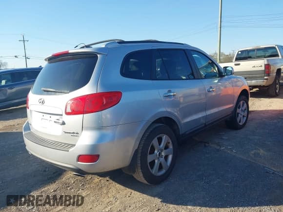 ✅ 2009 Hyundai Santa Fe Limited • VIN: 5NMSH13E29H241585 • Лот: 43620407. Опубликован ранее на IAAI с пробегом 279 155 миль. Бесплатный доступ к архиву аукционных продаж из США и подробный отчёт об истории автомобиля на DreamBid. Изображение 4.