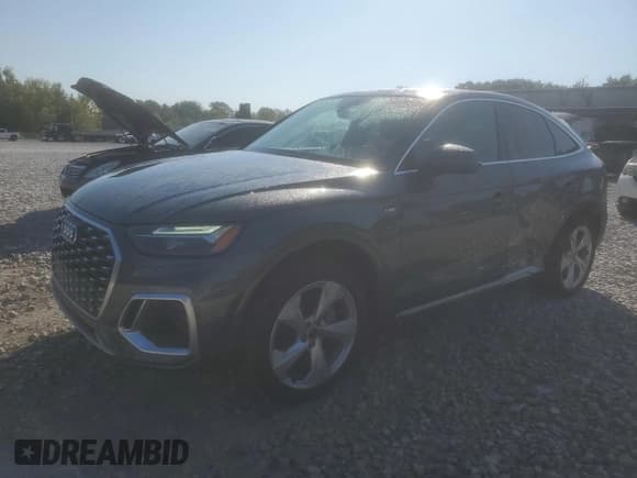 ✅ 2025 Audi Q5 Sportback S line Premium Plus • VIN: WA15AAFY9S2013028 • Lot: 84900355. Listed on Copart with 5,137 mi. Free auction sales archive from the USA and detailed vehicle history report at DreamBid. Image 1.