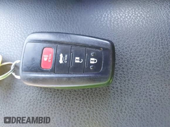 2021 Toyota Camry SE with VIN 4T1T11BK7MU040147, listed as a IAAI auction lot 42934090 with 96,071 mi miles and . Bid and sale history available at DreamBid. Image 11.