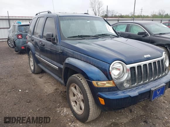 ✅ 2005 Jeep Liberty Limited • VIN: 1J4GK58K75W651930 • Lot: 41879451. Listed on IAAI with 283,206 mi. Free auction sales archive from the USA and detailed vehicle history report at DreamBid. Image 1.