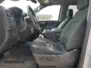 2020 Chevrolet Silverado 1500 Work Truck z VIN 1GCRYAEH6LZ287476, wystawiony jako Copart lot #66637155 z przebiegiem 90 576 mil mil oraz Szkoda całkowita • Salvage title. Historia ofert i sprzedaży dostępna na DreamBid. Obrazek 7.