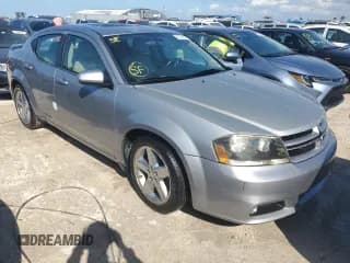 ✅ 2013 Dodge Avenger SXT • VIN: 1C3CDZCB9DN690752 • Lot: 80374594. Wystawiony na Copart z przebiegiem 127 734 mil. Bezpłatny archiwum sprzedaży aukcyjnych z USA i szczegółowy raport historii pojazdu na DreamBid. Zdjęcie 4.