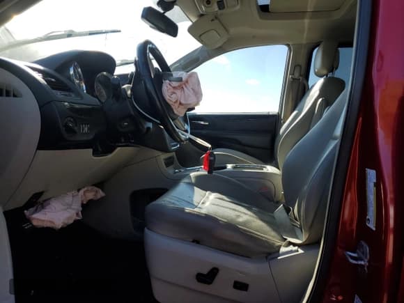 ✅ 2013 Dodge Grand Caravan Crew • VIN: 2C4RDGDG3DR518241 • Lot: 85705865. Wystawiony na Copart z przebiegiem 239 113 mil. Bezpłatny archiwum sprzedaży aukcyjnych z USA i szczegółowy raport historii pojazdu na DreamBid. Zdjęcie 7.