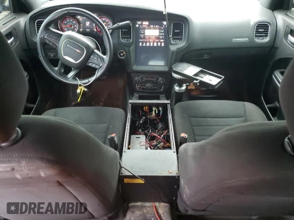 ✅ 2018 Dodge Charger Police • VIN: 2C3CDXKT1JH330376 • Lot: 91479145. Wystawiony na Copart z przebiegiem 181 312 mil. Bezpłatny archiwum sprzedaży aukcyjnych z USA i szczegółowy raport historii pojazdu na DreamBid. Zdjęcie 8.