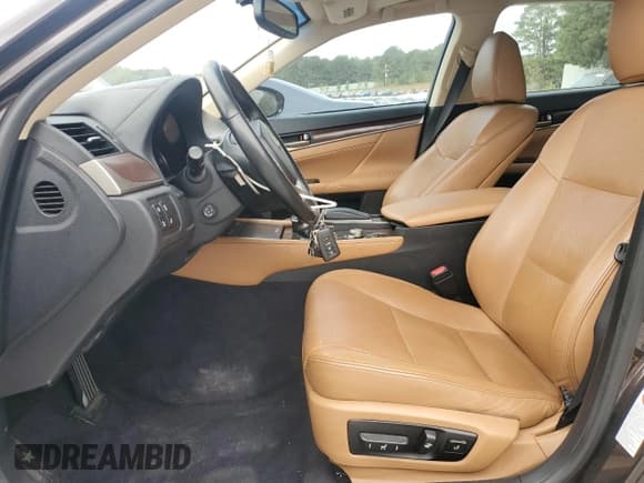 ✅ 2013 Lexus GS 350 • VIN: JTHCE1BL7D5013816 • Лот: 82213635. Опубликован ранее на Copart с пробегом 278 474 миль. Бесплатный доступ к архиву аукционных продаж из США и подробный отчёт об истории автомобиля на DreamBid. Изображение 7.