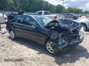 ✅ 2002 Mercedes-Benz C 230/260/280/320 • VIN: WDBRF61J52F281582 • Lot: 42498015. Wystawiony na IAAI z przebiegiem Nie podano. Bezpłatny archiwum sprzedaży aukcyjnych z USA i szczegółowy raport historii pojazdu na DreamBid. Zdjęcie 1.