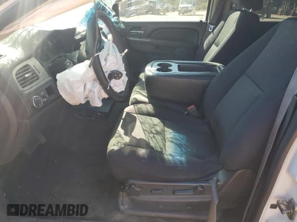 ✅ 2013 Chevrolet Tahoe Commercial • VIN: 1GNLC2E06DR158179 • Lot: 91448705. Listed on Copart with 157,908 mi. Free auction sales archive from the USA and detailed vehicle history report at DreamBid. Image 7.