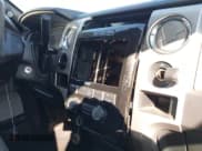 ✅ 2014 Ford F-150 XL • VIN: 1FTFX1CT4EFA32245 • Lot: 41653333. Wystawiony na IAAI z przebiegiem 179 197 mil. Bezpłatny archiwum sprzedaży aukcyjnych z USA i szczegółowy raport historii pojazdu na DreamBid. Zdjęcie 18.