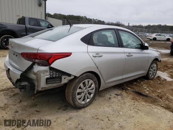 2019 Hyundai Accent SE z VIN 3KPC24A38KE047908, wystawiony jako Copart lot #38424723 z przebiegiem 72 642 mil mil oraz . Historia ofert i sprzedaży dostępna na DreamBid. Obrazek 3.
