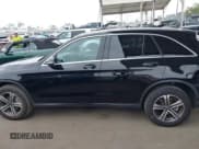 ✅ 2019 Mercedes-Benz GLC 300 • VIN: WDC0G4JB6KV133221 • Lot: 42349618. Listed on IAAI with 131,464 mi. Free auction sales archive from the USA and detailed vehicle history report at DreamBid. Image 15.