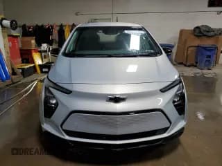 ✅ 2023 Chevrolet Bolt EV 1LT • VIN: 1G1FW6S03P4194088 • Lot: 51268985. Wystawiony na Copart z przebiegiem 33 712 mil. Bezpłatny archiwum sprzedaży aukcyjnych z USA i szczegółowy raport historii pojazdu na DreamBid. Zdjęcie 5.