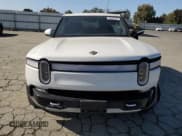 ✅ 2022 Rivian R1T Adventure • VIN: 7FCTGAAA9NN009189 • Lot: 56009235. Wystawiony na Copart z przebiegiem 28 994 mil. Bezpłatny archiwum sprzedaży aukcyjnych z USA i szczegółowy raport historii pojazdu na DreamBid. Zdjęcie 5.