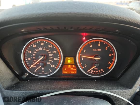 ✅ 2013 BMW X5 xDrive50i • VIN: 5UXZV8C51D0C16378 • Лот: 90933175. Опубликован ранее на Copart с пробегом 96 425 миль. Бесплатный доступ к архиву аукционных продаж из США и подробный отчёт об истории автомобиля на DreamBid. Изображение 9.