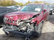 ✅ 2020 Jeep Cherokee Latitude • VIN: 1C4PJMCB7LD520516 • Lot: 43363241. Wystawiony na IAAI z przebiegiem 28 364 mil. Bezpłatny archiwum sprzedaży aukcyjnych z USA i szczegółowy raport historii pojazdu na DreamBid. Zdjęcie 6.