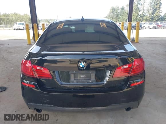 ✅ 2014 BMW 5 Series 535i • VIN: WBA5B1C51ED917250 • Lot: 43159739. Listed on IAAI with 86,911 mi. Free auction sales archive from the USA and detailed vehicle history report at DreamBid. Image 17.