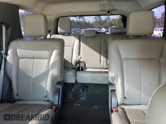 ✅ 2019 Ford Expedition XLT • VIN: 1FMJU1HT6KEA67684 • Lot: 53396385. Wystawiony na Copart z przebiegiem 87 892 mil. Bezpłatny archiwum sprzedaży aukcyjnych z USA i szczegółowy raport historii pojazdu na DreamBid. Zdjęcie 10.