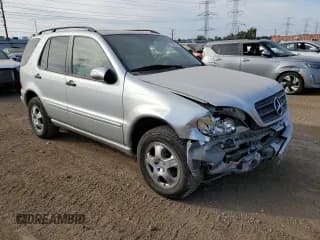 ✅ 2003 Mercedes-Benz M 350 • VIN: 4JGAB57E33A421993 • Lot: 71800334. Wystawiony na Copart z przebiegiem 210 086 mil. Bezpłatny archiwum sprzedaży aukcyjnych z USA i szczegółowy raport historii pojazdu na DreamBid. Zdjęcie 4.