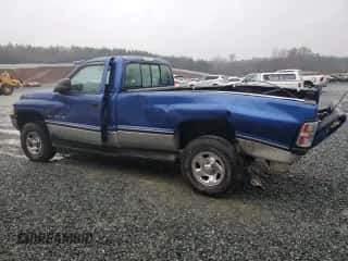 1995 Dodge 1500 с VIN 1B7HF16Z8SS269139, выставлен на аукционе Copart как лот 84119694 с пробегом 59 838 миль миль и Списание • Salvage title. История ставок и продаж доступна на DreamBid. Изображение 2.